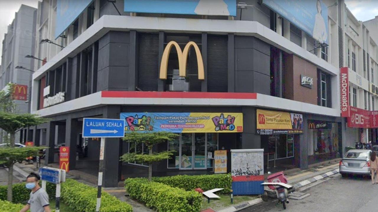 Shoppingmall Condo Sri Petaling, Near Bukit Jalil 1 — Photos 2